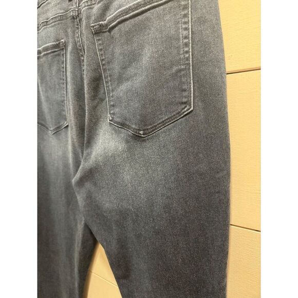 Good American Good Legs Stretch Jeans Sz 15 - Picture 7 of 9